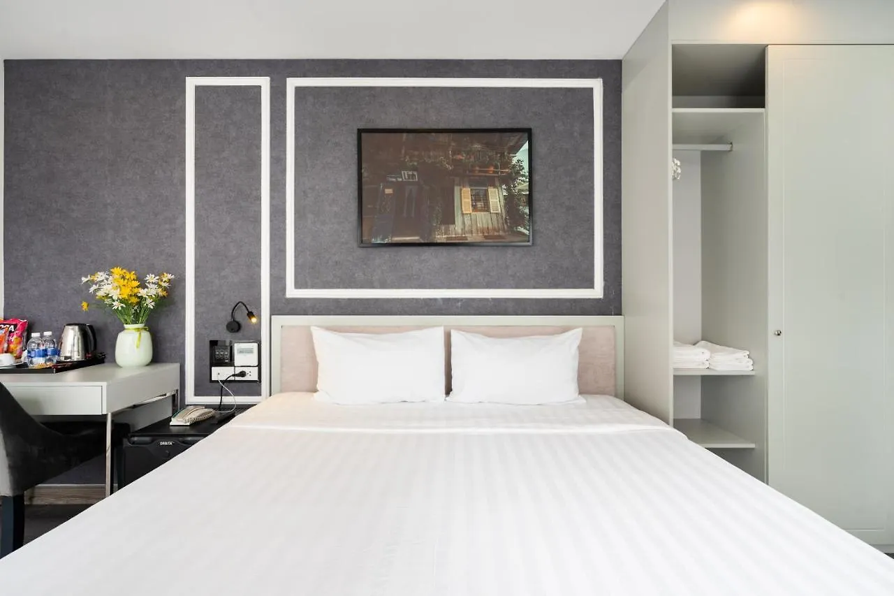 The Arrivals-Apartment Studio-Best Pool-District 1 Ho Chi Minh City Vietnam