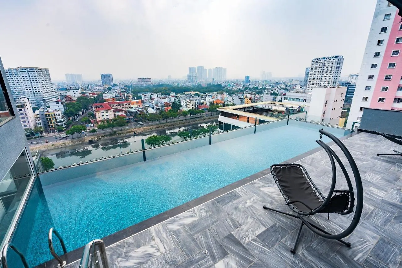 The Arrivals-Apartment Studio-Best Pool-District 1 Ho Chi Minh City Vietnam