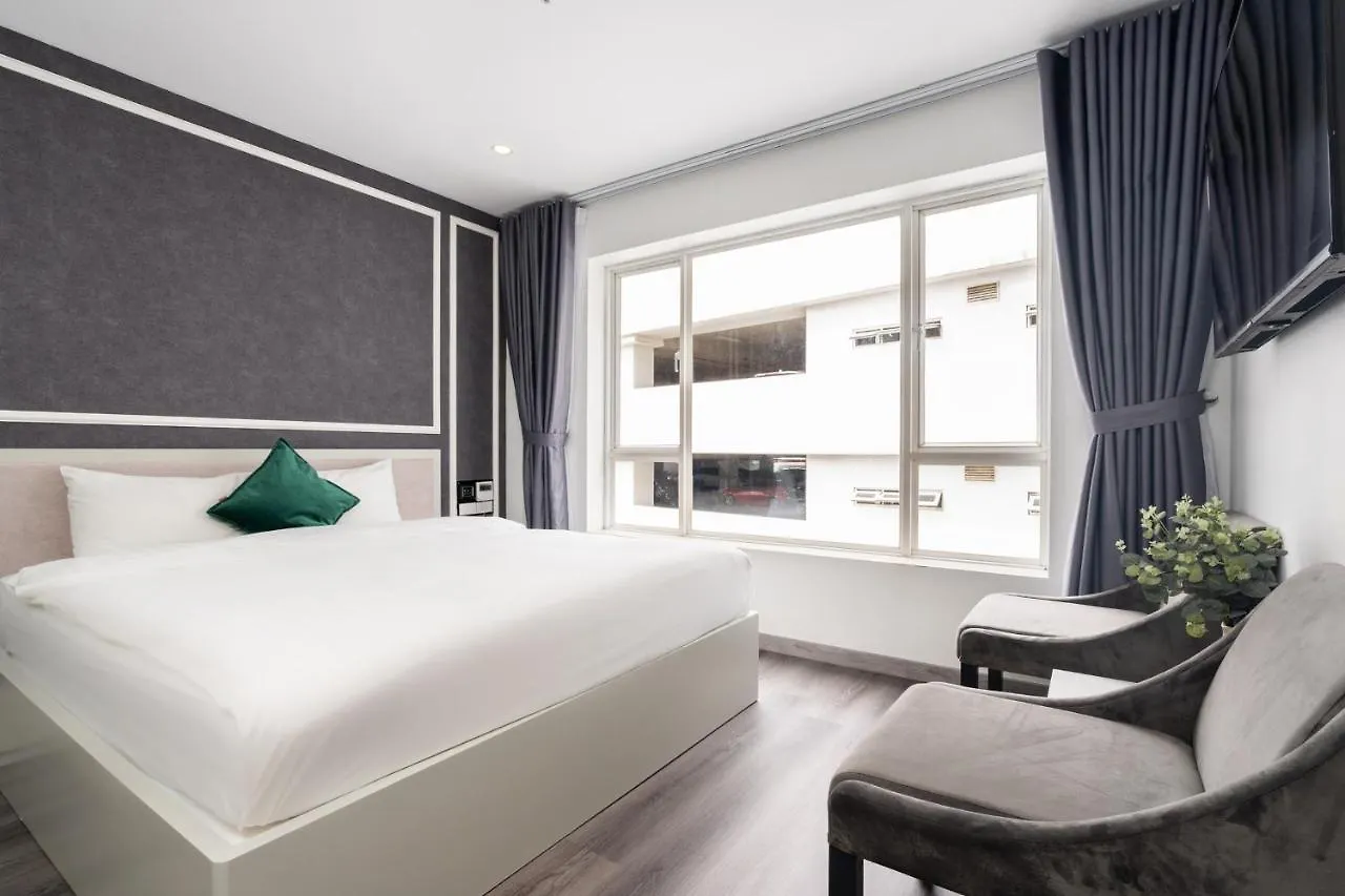 The Arrivals-Apartment Studio-Best Pool-District 1 Ho Chi Minh City Apartment